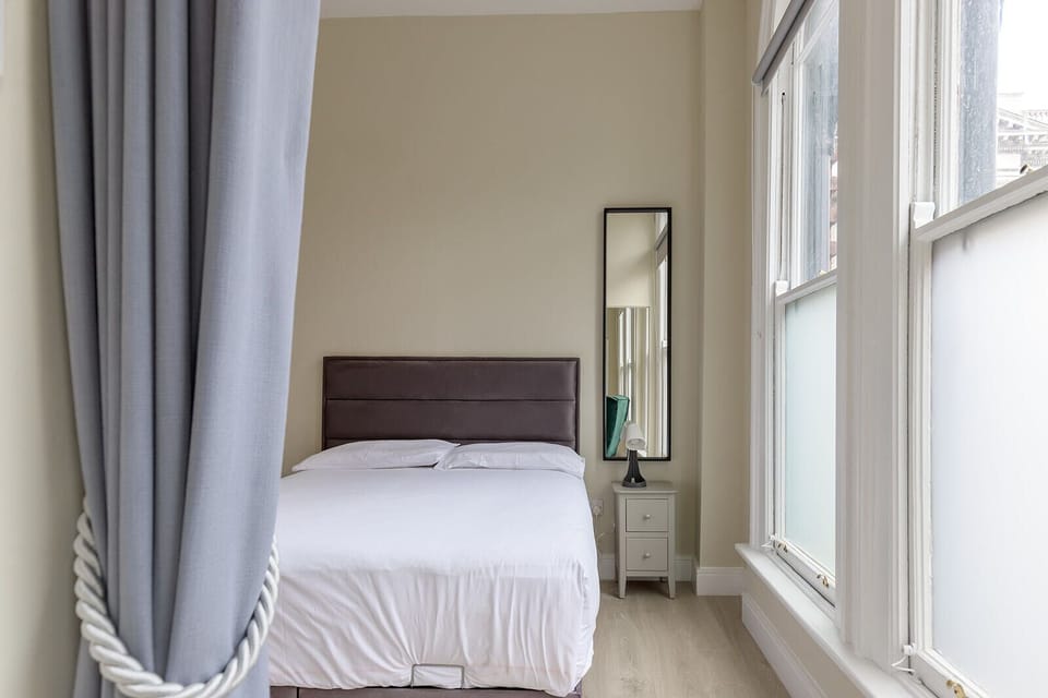 Suite, 1 Double Bed | Bathroom | Shower, rainfall showerhead, towels