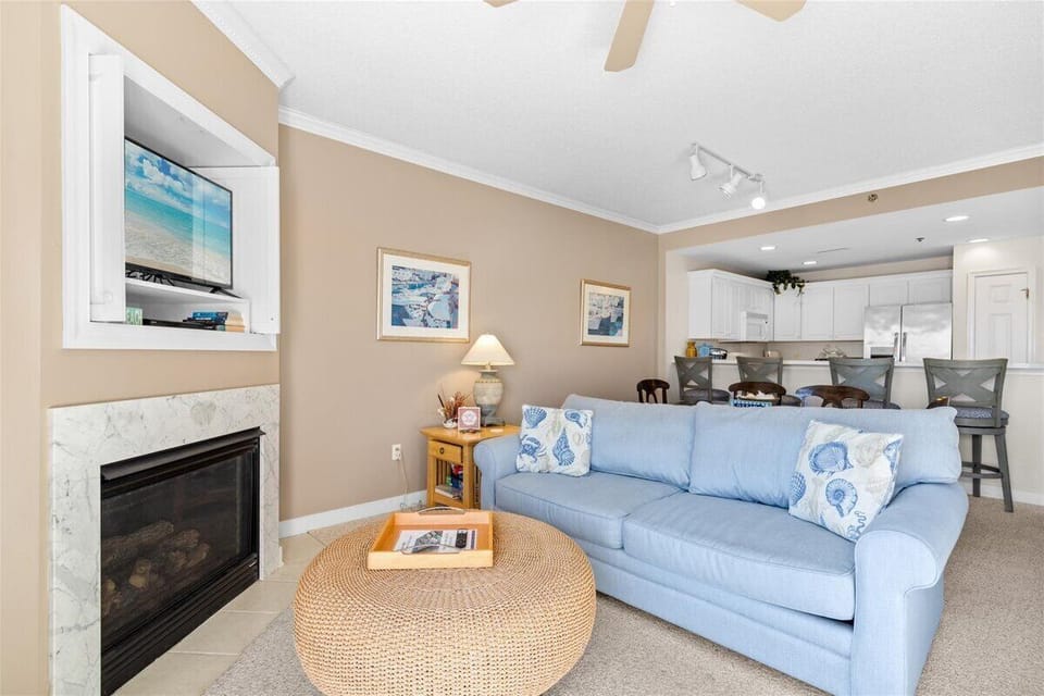 Sit back and relax after a long day at the beach. Enjoy the Free Wi-Fi and Flat Screen TV.