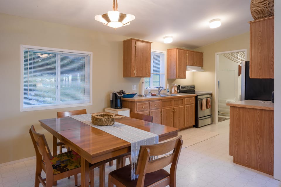 197 Bayshore Rd - Lopez Island Washington - 09