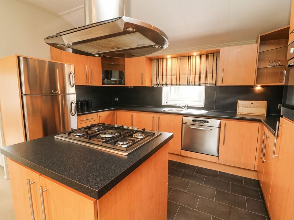 Fridge, dishwasher, electric kettle, toaster