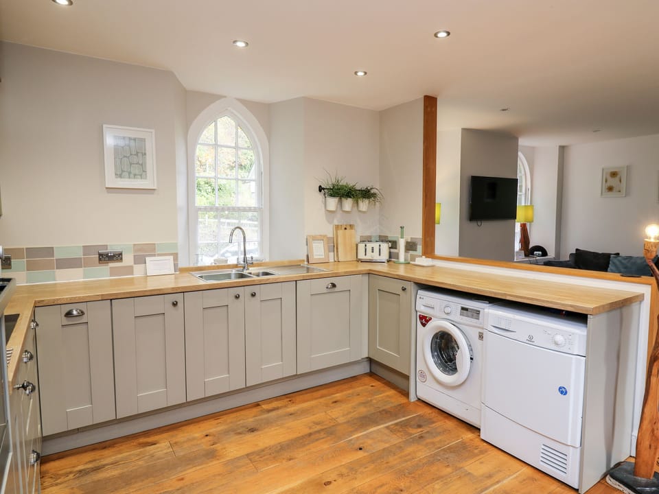 Fridge, dishwasher, electric kettle, toaster