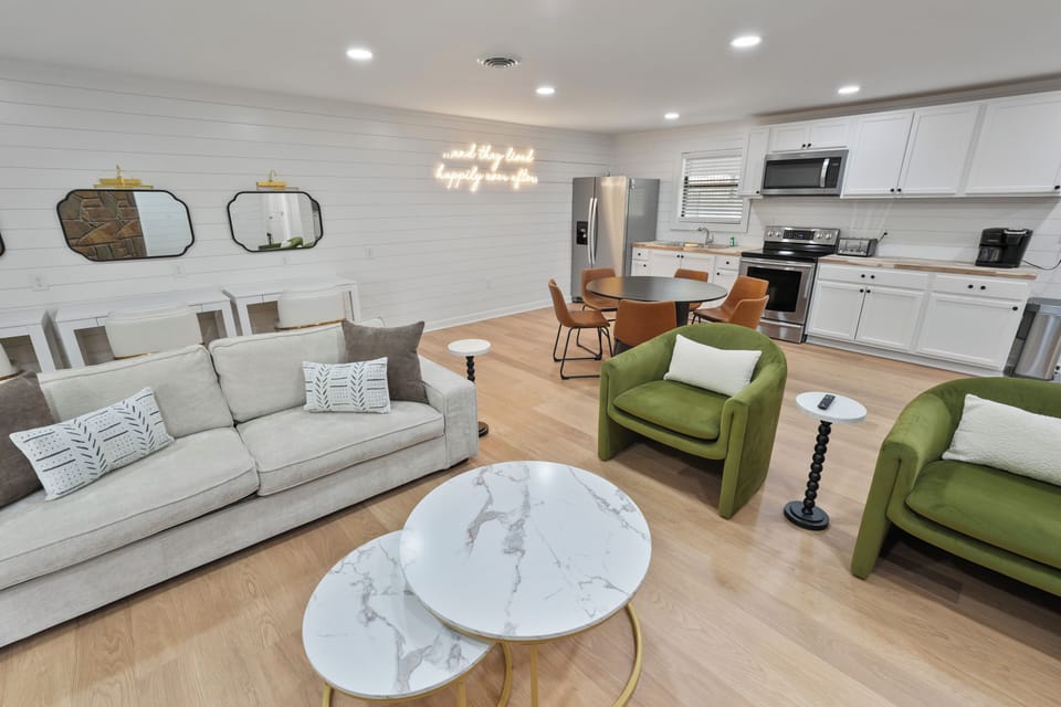 Our newly renovated Bridal Suite features a large, beautifully designed living room and a fully equipped kitchen—perfect for relaxing in style before and after your big day. Experience comfort and luxury all in one place!