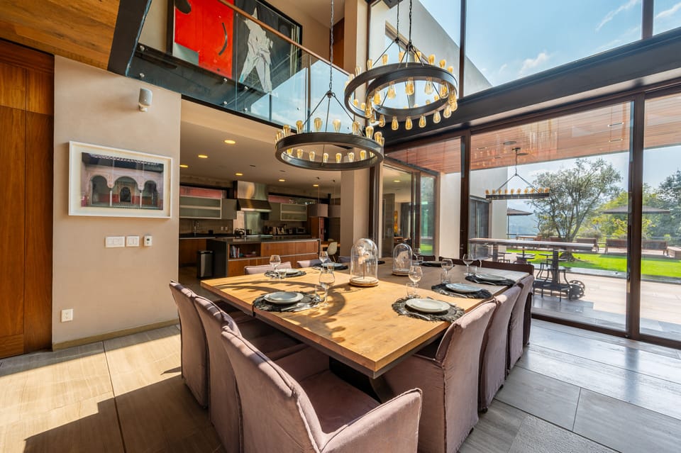 Superior House | Dining room