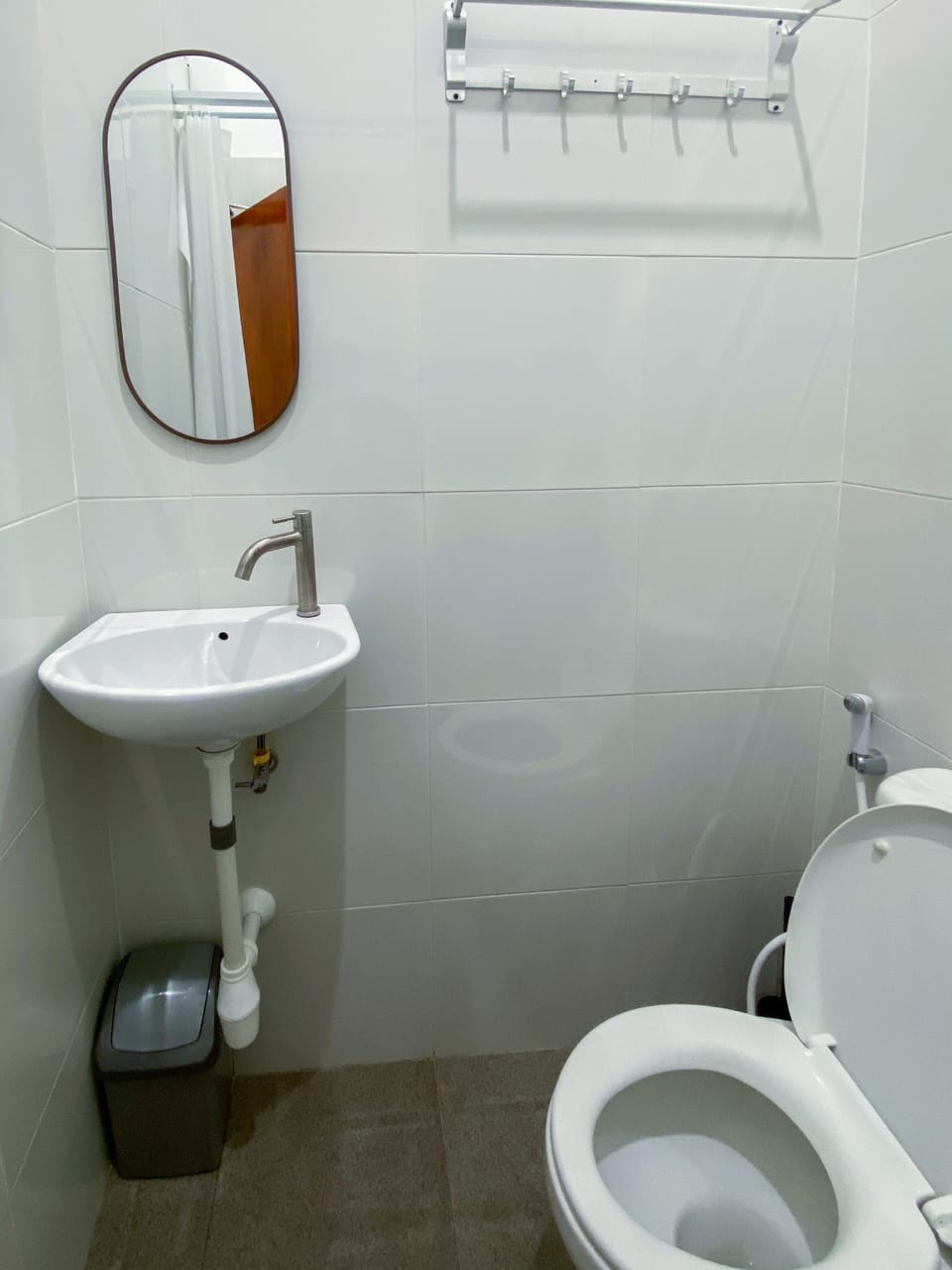 Shower, towels