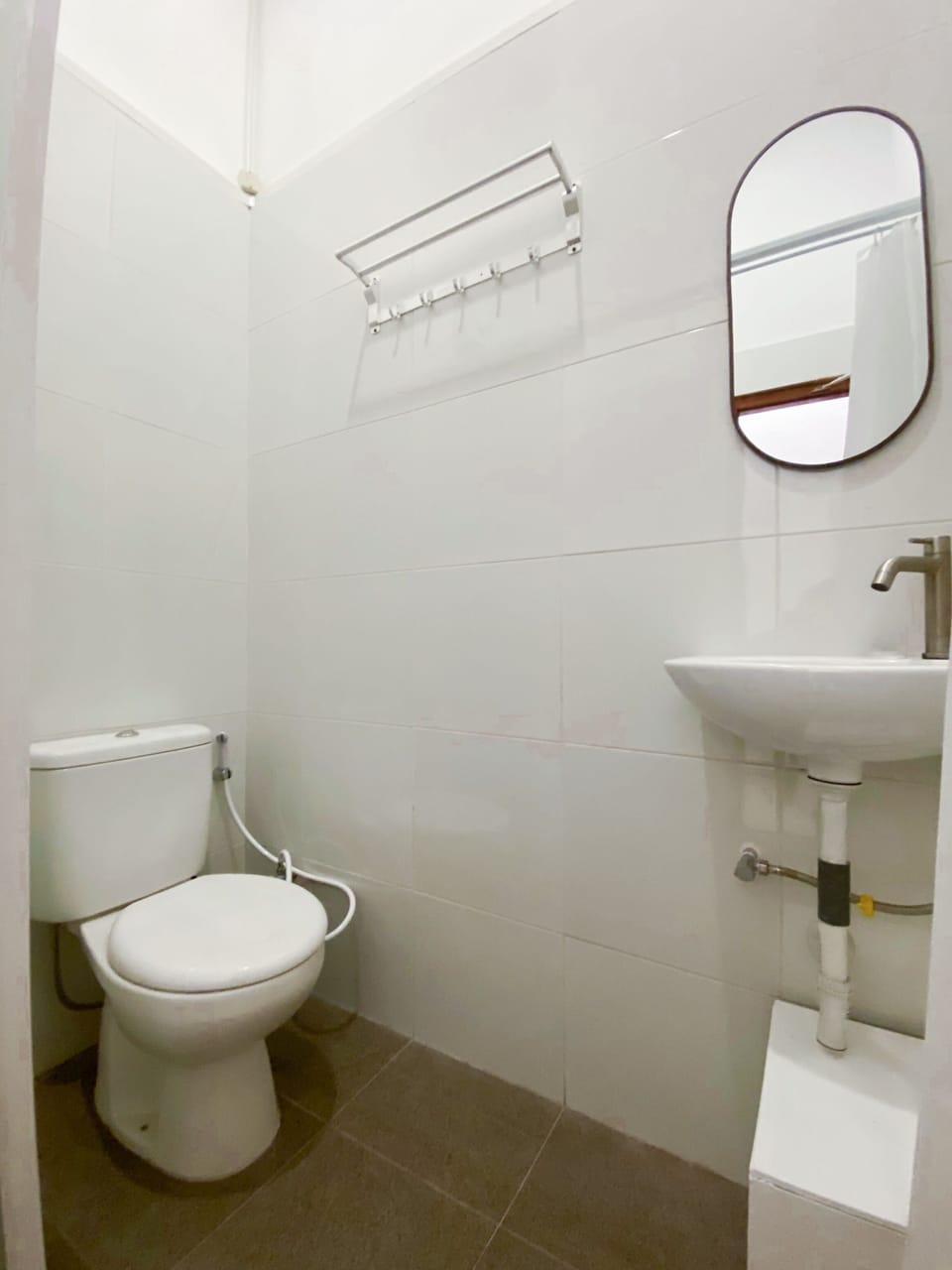 Basic Shared Dormitory | Bathroom | Shower, towels
