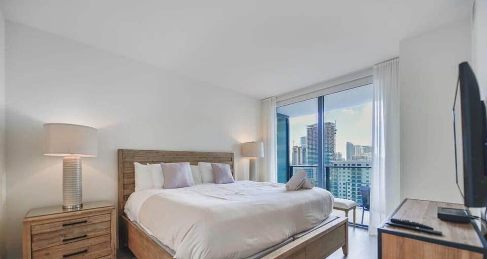 King size bed