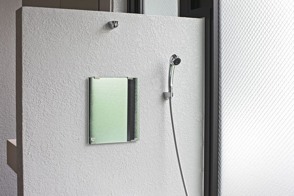 Exclusive Triple Room | Bathroom | Combined shower/tub, rainfall showerhead, free toiletries, hair dryer