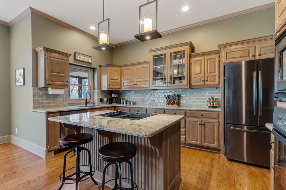 Gourmet Kitchen: Cook with style in this stunning space with modern appliances and natural light!