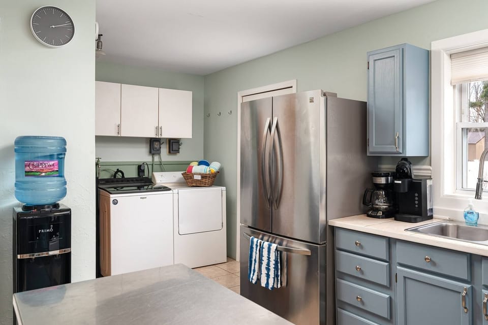 Full Washer and Dryer (and filtered spring water) included for your use