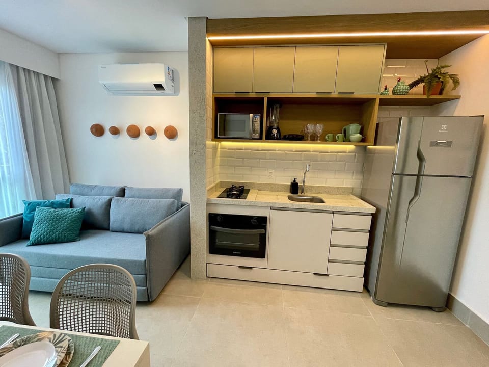 Apartment | Private kitchen | Full-size fridge, microwave, oven, blender