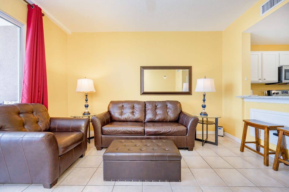 Condo, 1 Bedroom | Living area