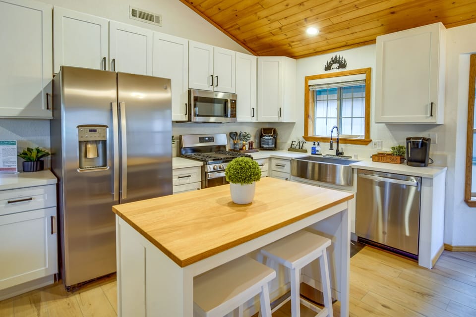 House (3 Bedrooms) | Interior