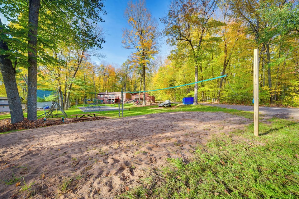 Hayward Cabin w/ Boat Slip + Fish House! Cottage in Wisconsin