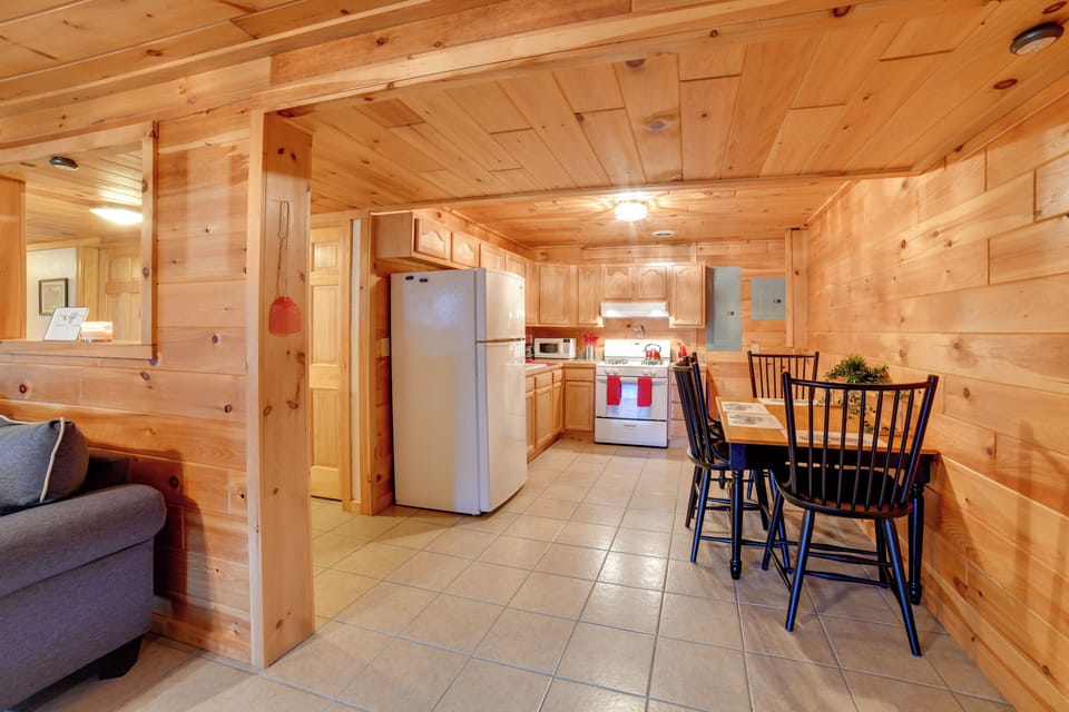 House (2 Bedrooms) | Interior