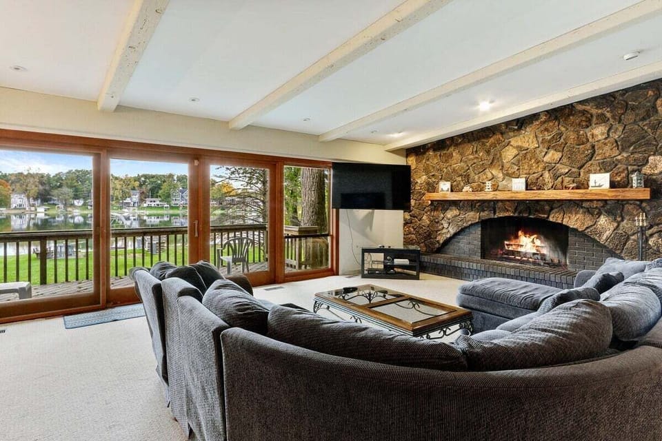 Large living room with lake views