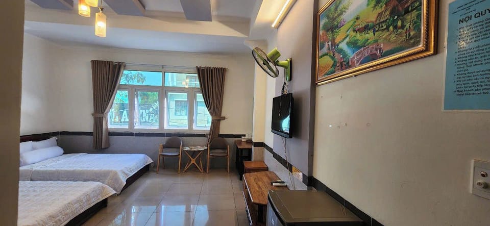 Family Double Room | Bathroom | Slippers