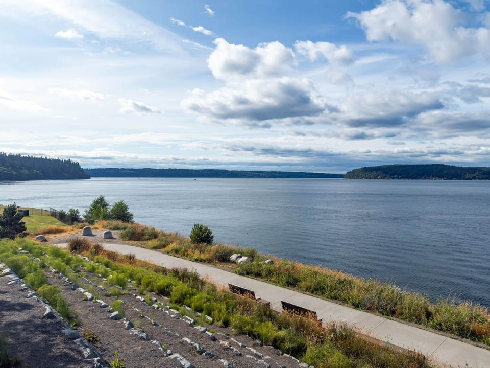 A peaceful waterfront trail at Dune Park—just a short drive from the house.