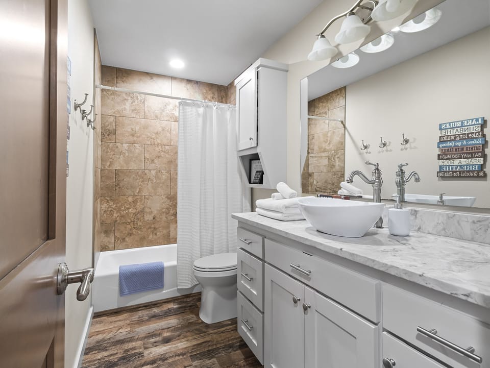 Upstairs Bathroom