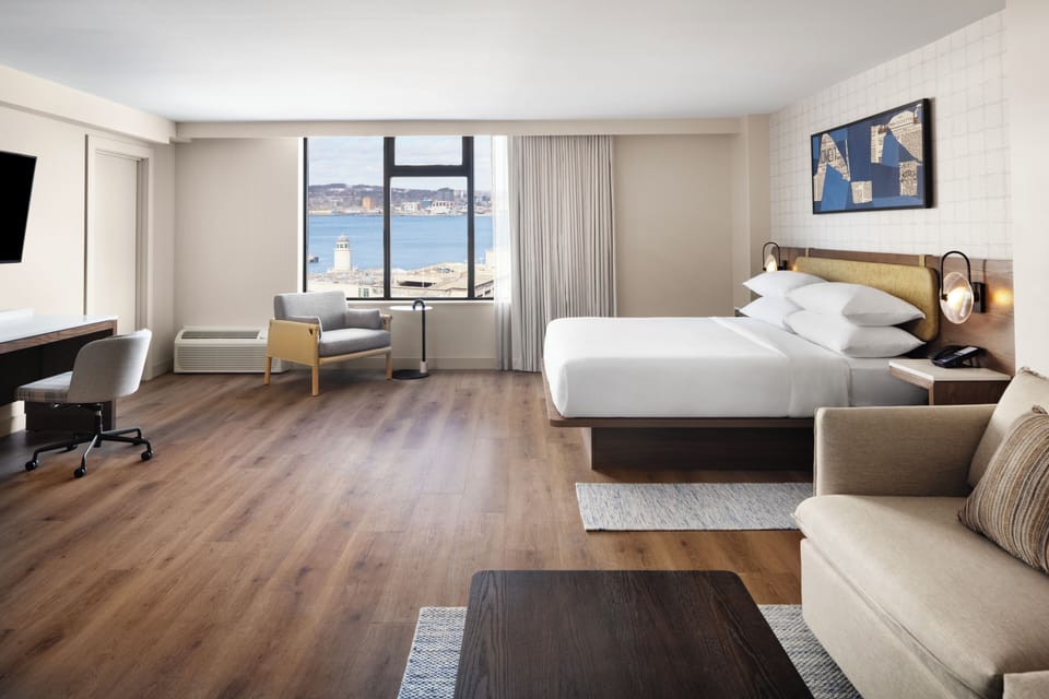 Junior Suite, 1 King, Sofa bed | Premium bedding, pillowtop beds, in-room safe, desk