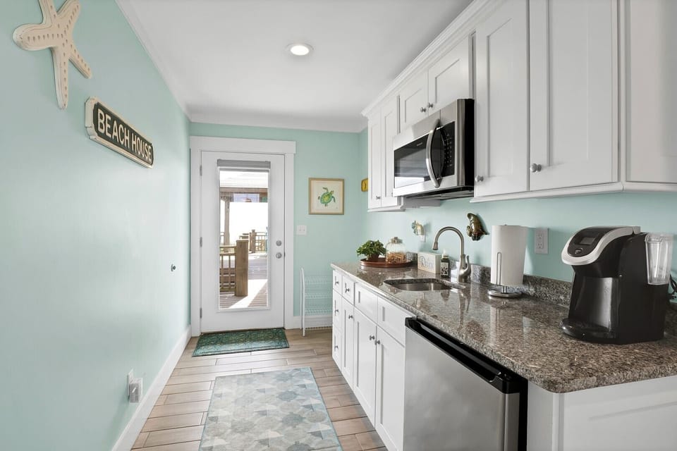 Kitchenette Area