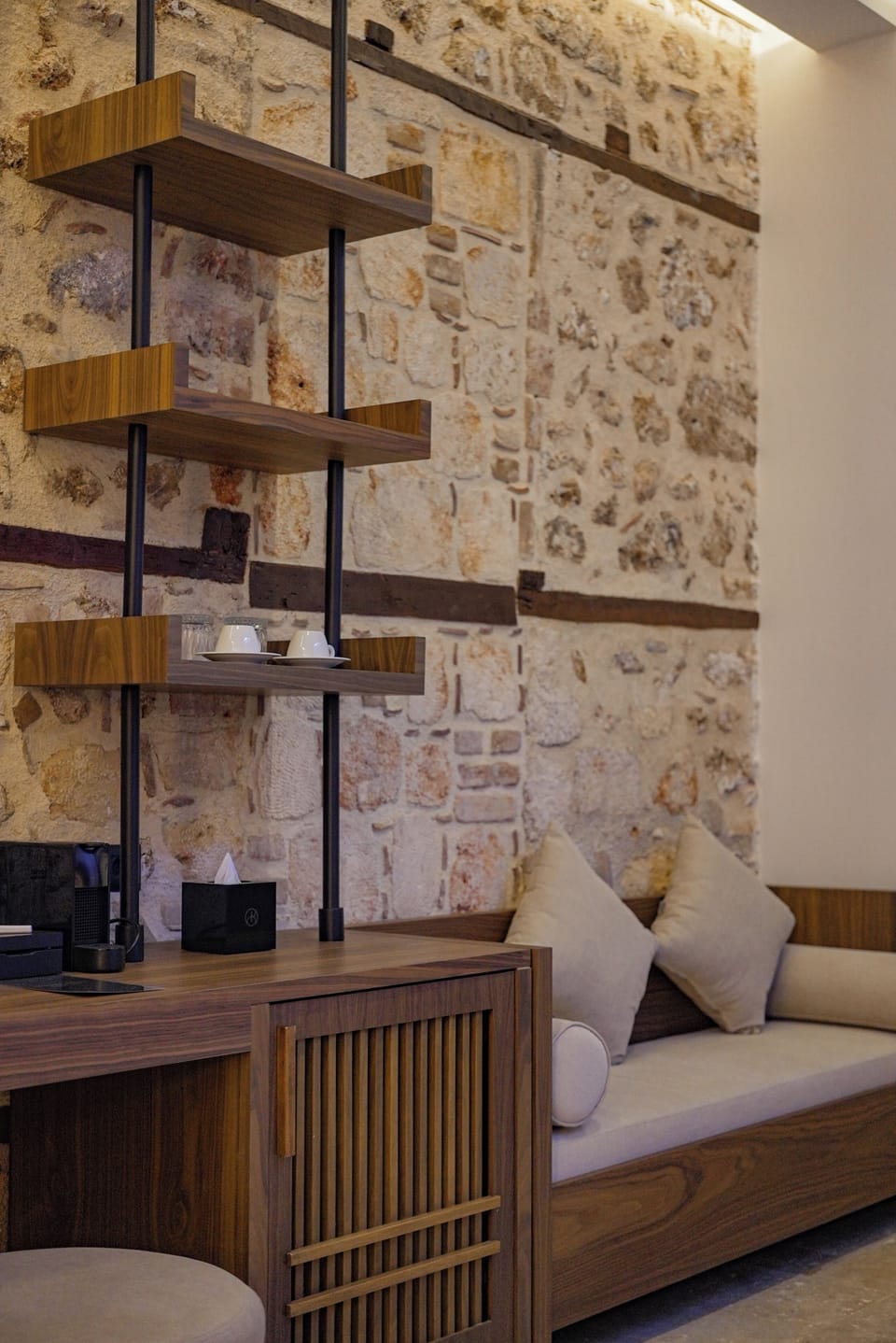Garden Executive Suite | Premium bedding, minibar, in-room safe, free WiFi