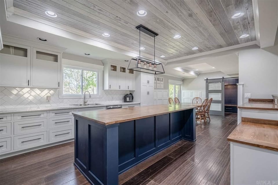 Kitchen fully equipped for cooking. 