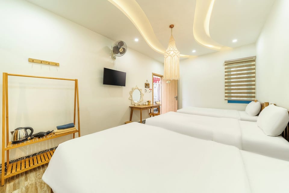 In-room safe, desk, laptop workspace, iron/ironing board (on request)