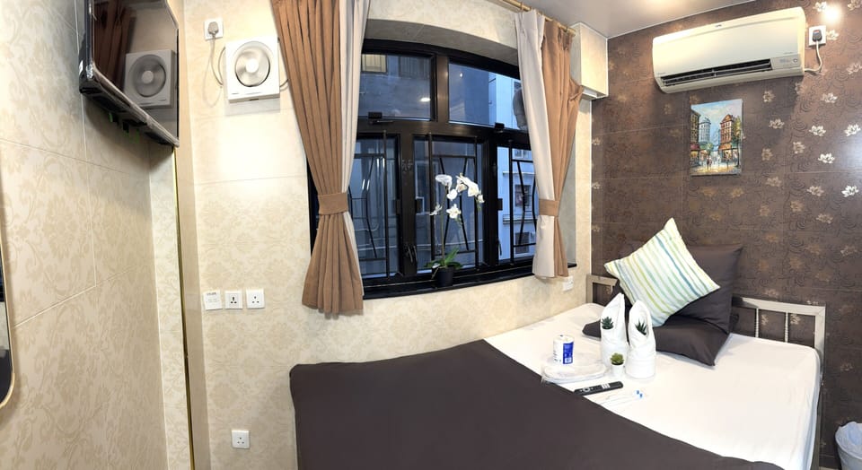 In-room safe, iron/ironing board, free WiFi, bed sheets