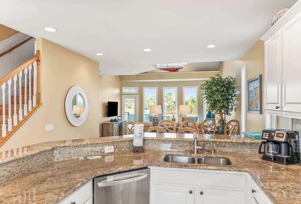 Open concept kitchen and dining area