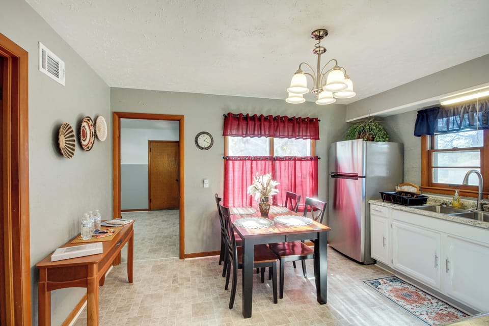 House (2 Bedrooms) | Interior