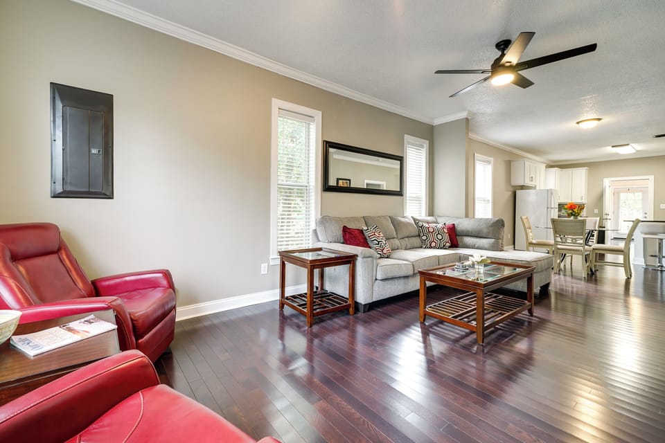 House (2 Bedrooms) | Front of property