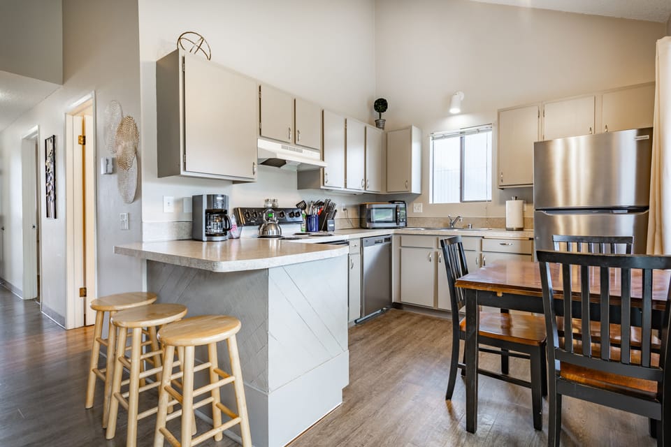 full kitchen