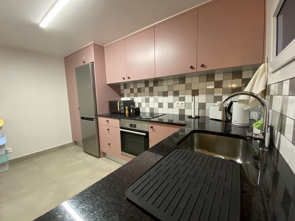 Kitchen (2)