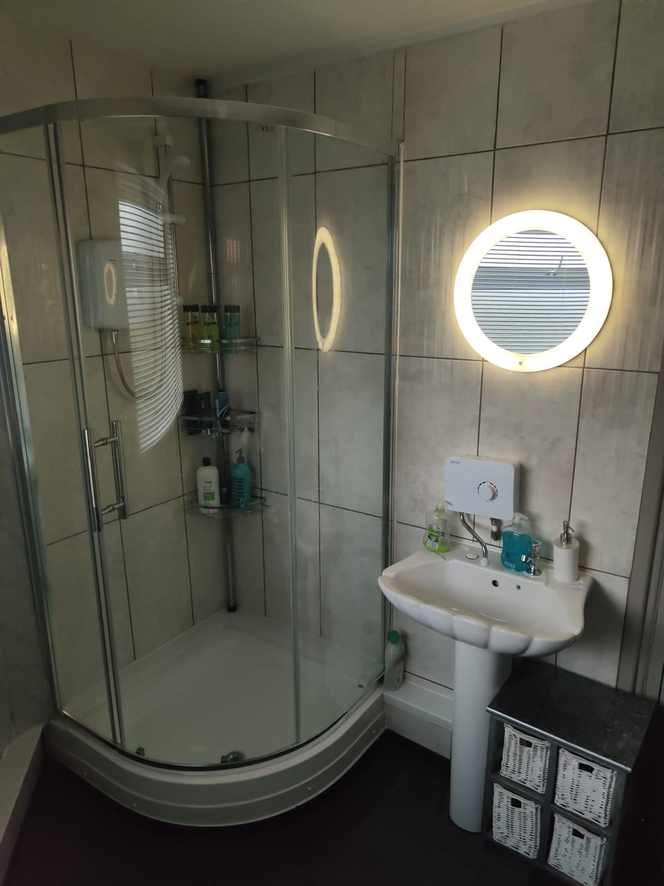 Shower, free toiletries, hair dryer (on request), towels