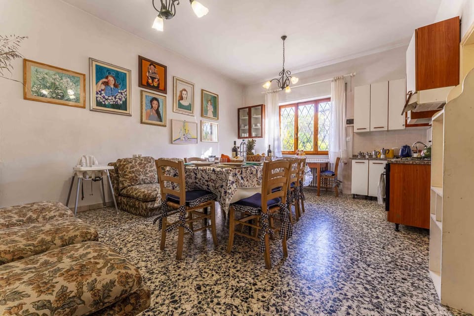 Apartment | Dining room