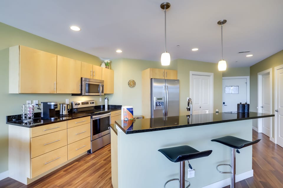1,418 Sq Ft | Fully Equipped Kitchen | Cooking Basics