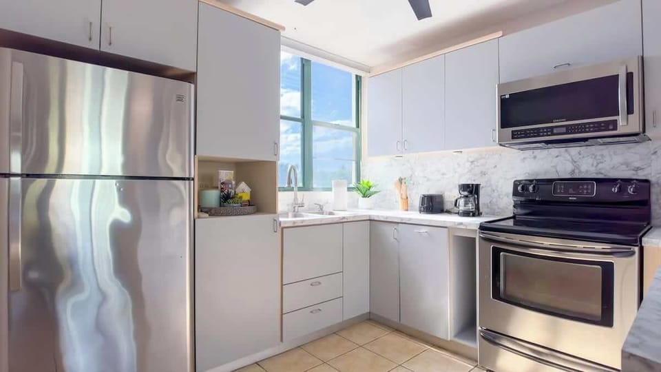 The kitchen is completely equipped so you can prepare your favorite meals. 