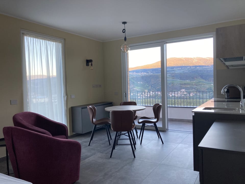 Family Apartment | Living area | 32-inch LED TV with digital channels, toys, heated floors