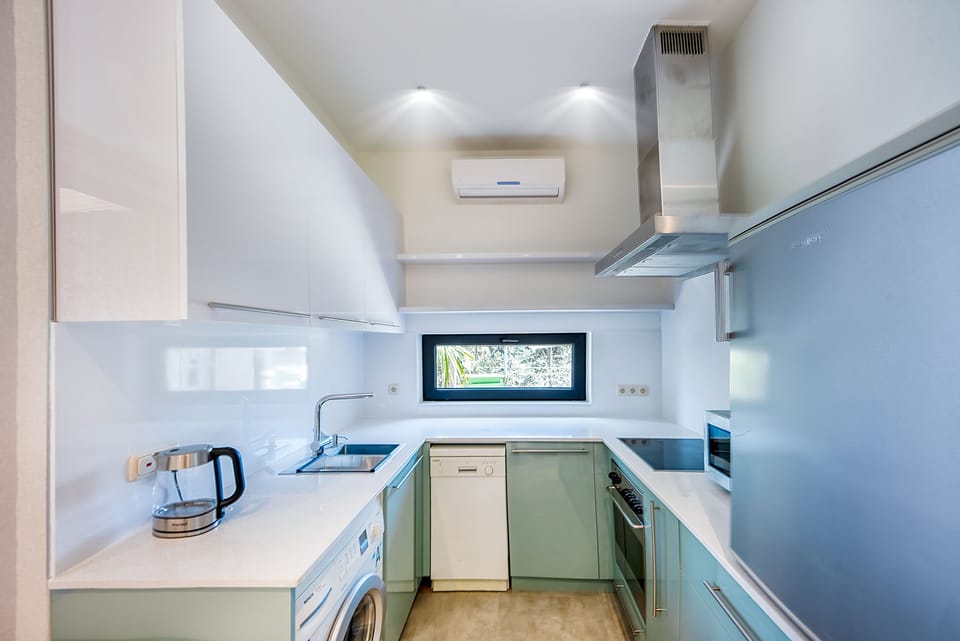 Apartment | Private kitchen | Electric kettle