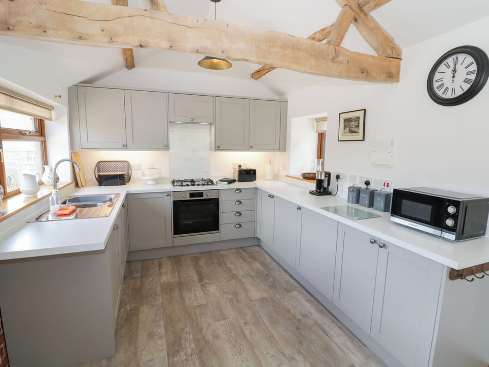 Cottage | Interior