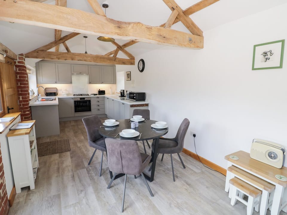 Cottage | Interior