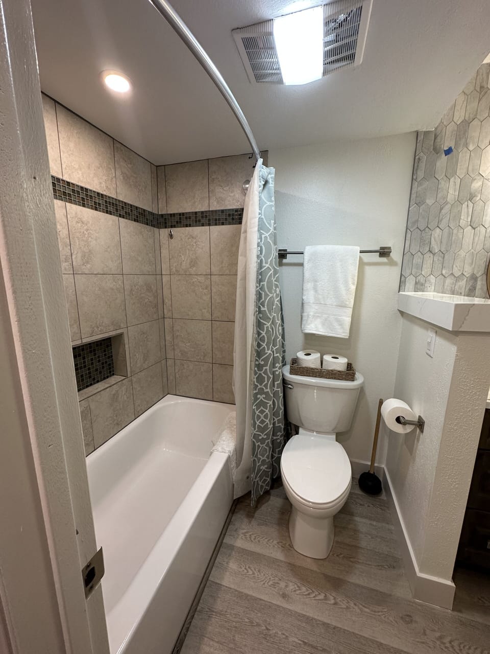 Master bath lock off