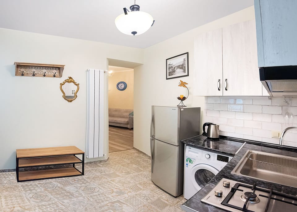 Apartment | Private kitchen | Cookware/dishes/utensils