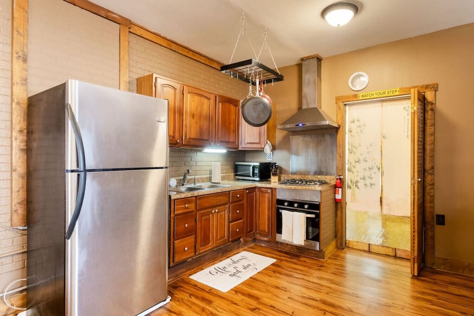 [Kitchen] Fully equipped & stocked