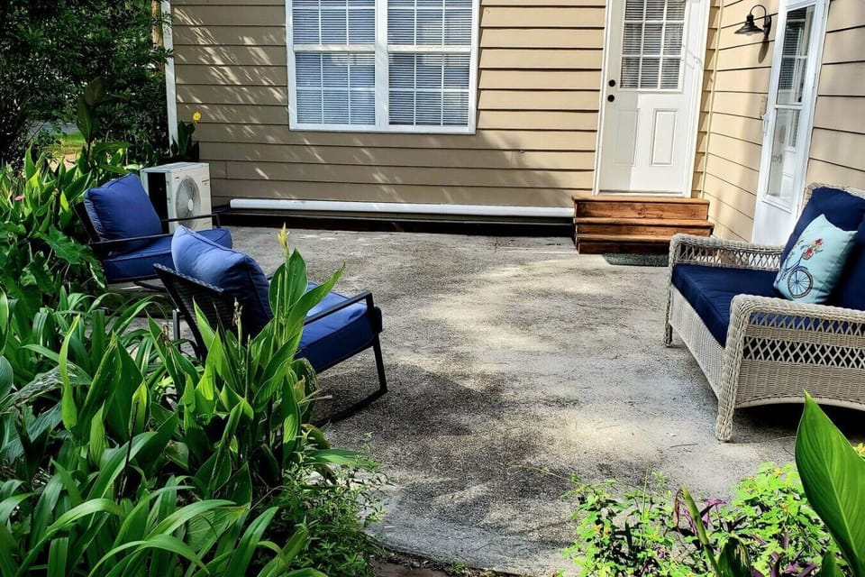 [Patio] Outdoor seating area with garden views