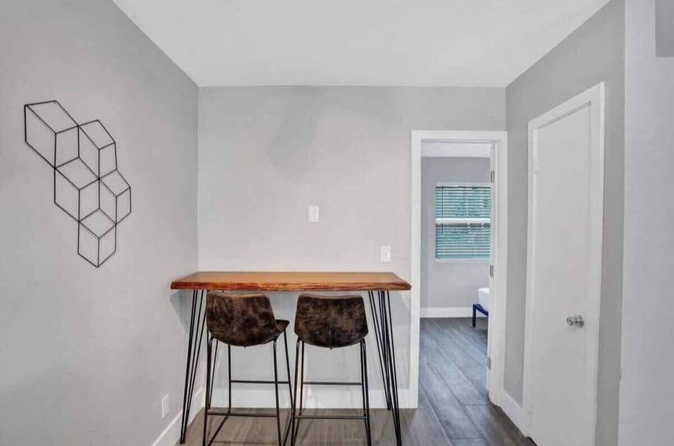 70221684-4eb4-4d09-9b9e-b91305641ccb