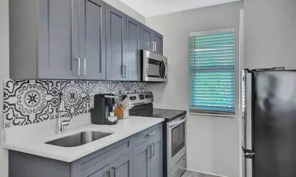 6a2a76d3-aa80-41c1-acf6-a7ea4294994f