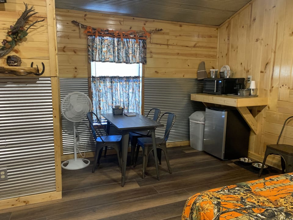 table and chairs in the kitchenette area, Buffalo Wallow Cabin