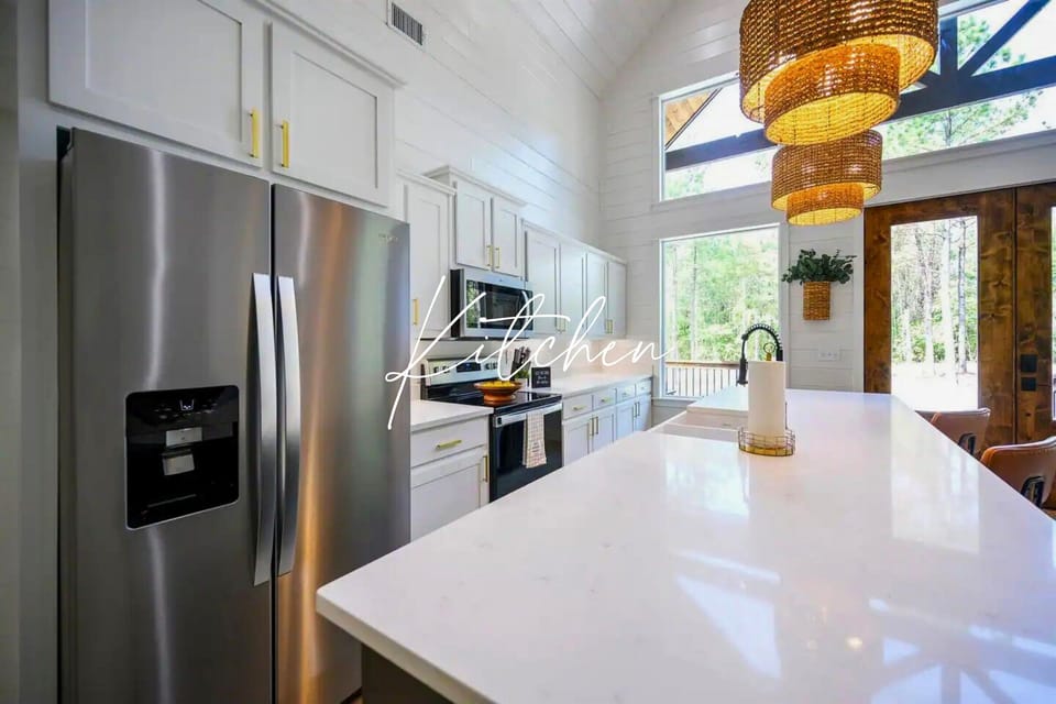 Whip up your favorite meals in our bright and modern kitchen.