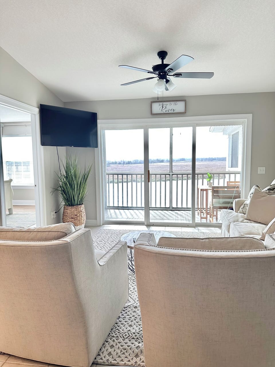 Riverviews from the living room